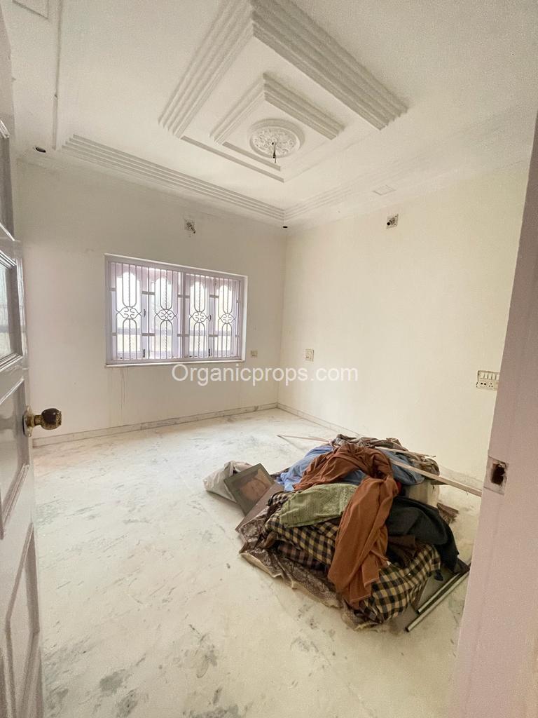 5 BHK BUNGLOW ON SALE